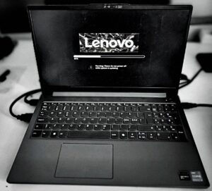 Kotona autettava tietokonehuolto Corto-nitro